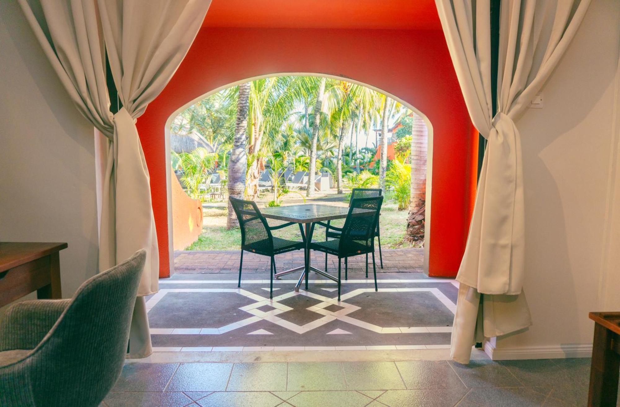 Flowers Of Paradise With Lov Mont-Choisy Exterior foto